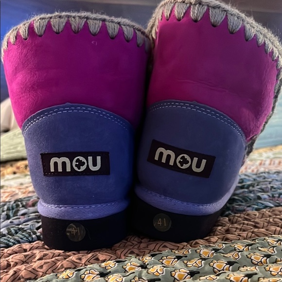 MOU Purple and Pink Shearling Moccasins, NWOB, size 9-10 (read desc) - Picture 5 of 11